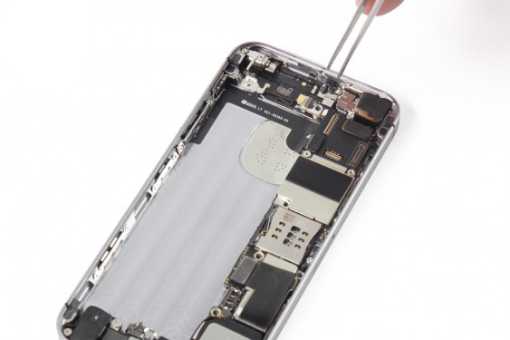 تعویض مادربرد آیفون SE