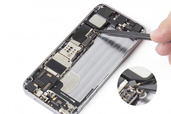 تعویض مادربرد آیفون SE