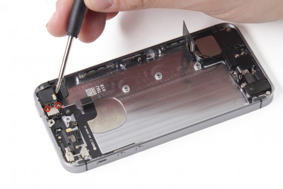 تعویض فلت کلید پاور آیفون SE