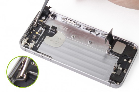 تعویض فلت کلید پاور آیفون SE