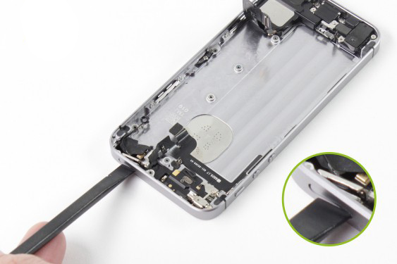 تعویض فلت کلید پاور آیفون SE