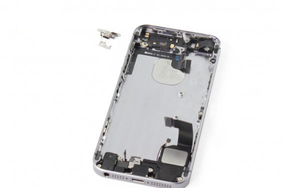 تعویض فلت کلید پاور آیفون SE