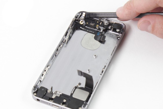 تعویض فلت کلید پاور آیفون SE