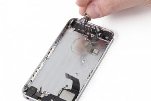 تعویض فلت کلید پاور آیفون SE