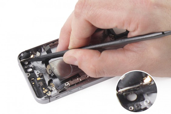 تعویض فلت کلید پاور آیفون SE