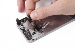 تعویض فلت کلید پاور آیفون SE