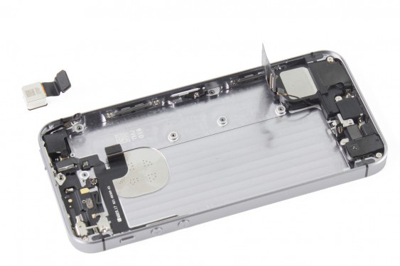 تعویض فلت کلید پاور آیفون SE