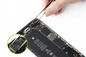 تعویض دوربین عقب آیفون 6S