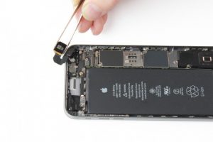 تعویض دوربین عقب آیفون 6S