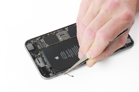 تعویض آنتن وای فای ایفون 6 اس پلاس