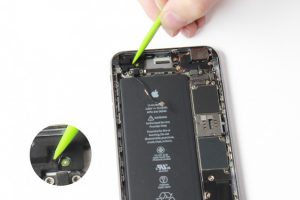 تعویض آنتن وای فای ایفون 6 اس پلاس