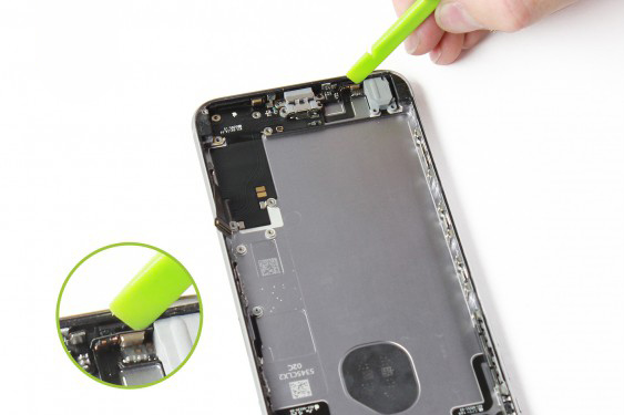 تعویض کانکتور شارژ آیفون 6 اس پلاس