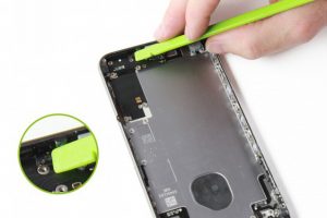 تعویض کانکتور شارژ آیفون 6 اس پلاس