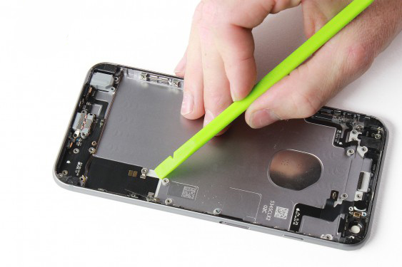 تعویض کانکتور شارژ آیفون 6 اس پلاس