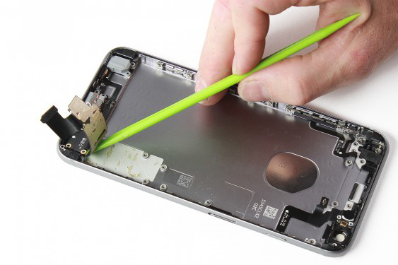 تعویض کانکتور شارژ آیفون 6 اس پلاس