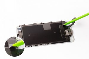 تعویض شیلد LCD آیفون 6 اس