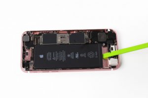 تعویض باتری آیفون 6 اس