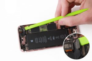 تعویض دوربین عقب آیفون 6 اس