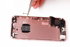 تعویض قاب و شاسی آیفون 6 اس