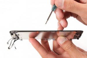 تعویض شیلد ال سی دی آیفون 6 پلاس