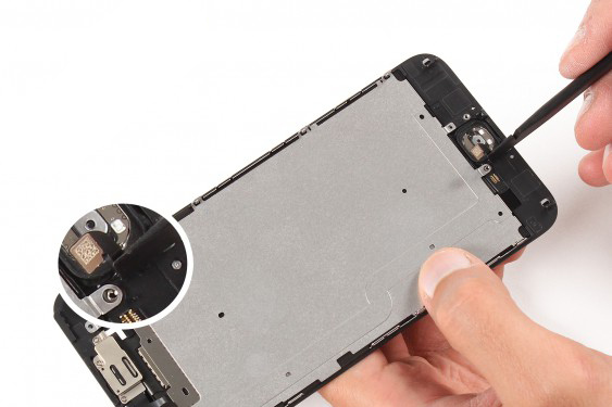 تعویض شیلد ال سی دی آیفون 6 پلاس