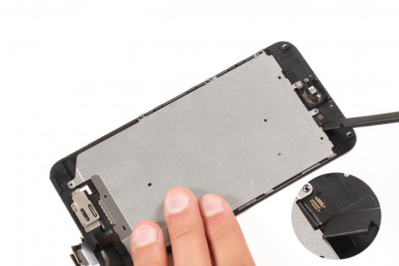 تعویض شیلد ال سی دی آیفون 6 پلاس