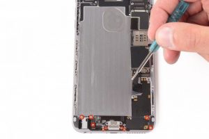 تعویض کانکتور شارژ آیفون 6 پلاس