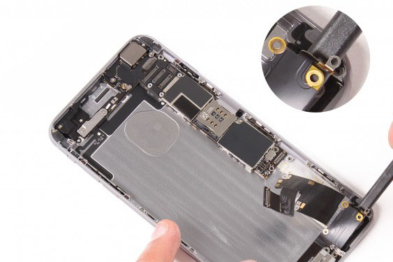 تعویض کانکتور شارژ آیفون 6 پلاس