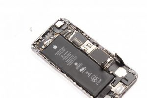 تعویض مادربرد آیفون 6