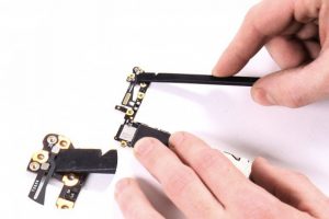 تعویض کابل اتصال وای فای و بلوتوث آیفون 6