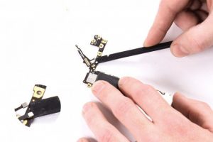 تعویض کابل اتصال وای فای و بلوتوث آیفون 6