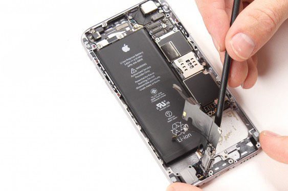 تعویض کانکتور شارژ آیفون 6