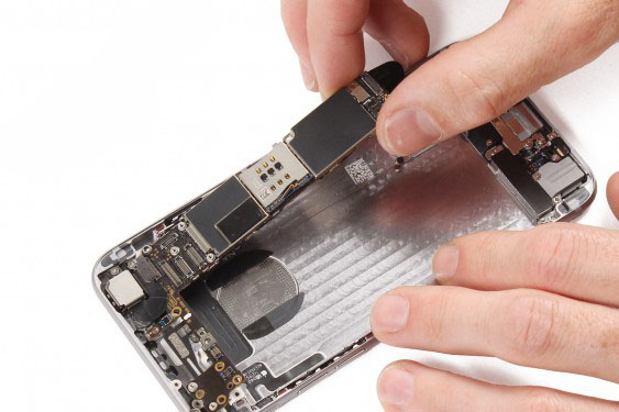 جداسازی برد گوشی آیفون 6