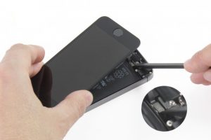 جداسازی صفحه نمایش آیفون SE