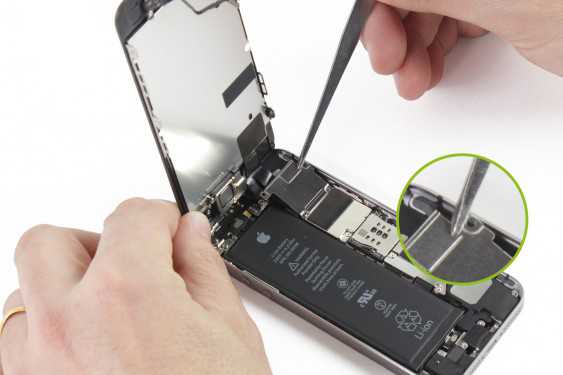 جداسازی صفحه نمایش آیفون SE