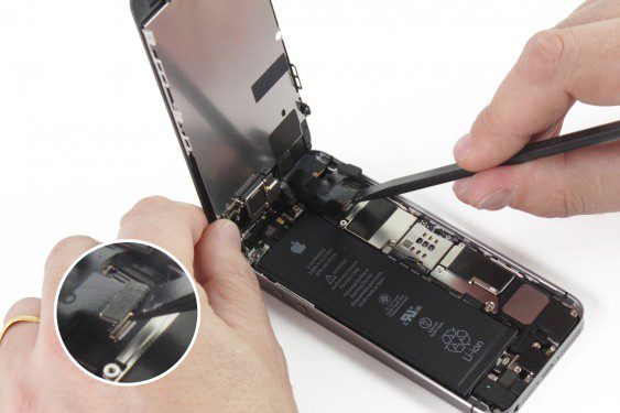 جداسازی صفحه نمایش آیفون SE