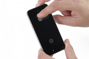 جداسازی صفحه نمایش آیفون SE