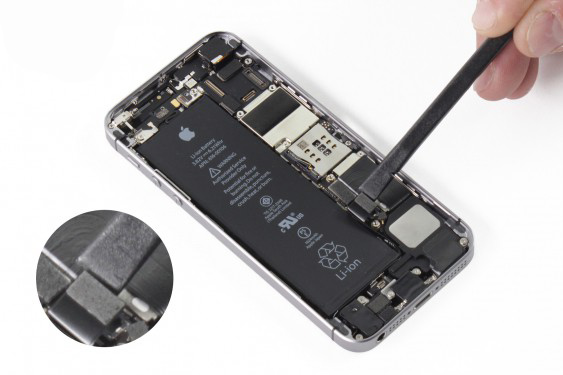 تعویض باتری آیفون SE