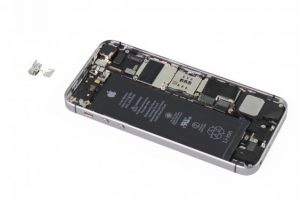 تعویض ویبراتور آیفون SE