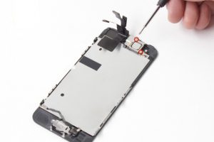 تعویض اسپیکر مکالمه آیفون SE