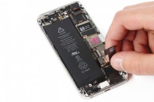 تعویض کانکتور شارژ آیفون 5 اس