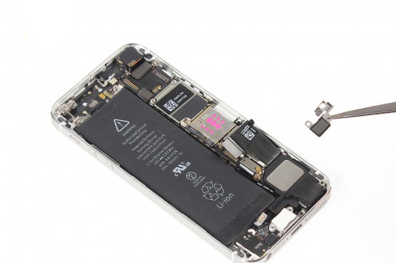 تعویض کانکتور شارژ آیفون 5 اس