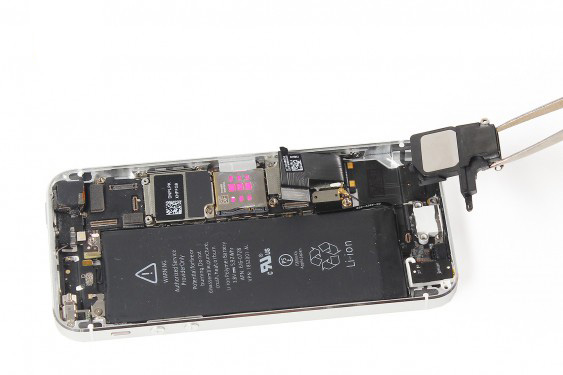 تعویض کانکتور شارژ آیفون 5 اس