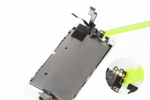 تعویض دورین جلو آیفون 5 اس