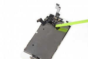 تعویض دورین جلو آیفون 5 اس