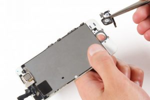 تعویض دکمه هوم آیفون 5 اس