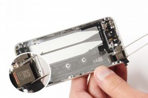 تعویض دکمه پاور آیفون 5 اس