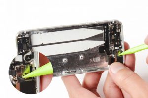 تعویض دکمه پاور آیفون 5 اس