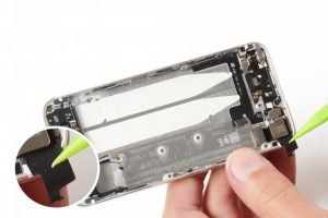 تعویض دکمه پاور آیفون 5 اس