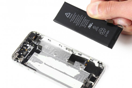 تعویض پایه نگهدارنده LCD آیفون 5 اس